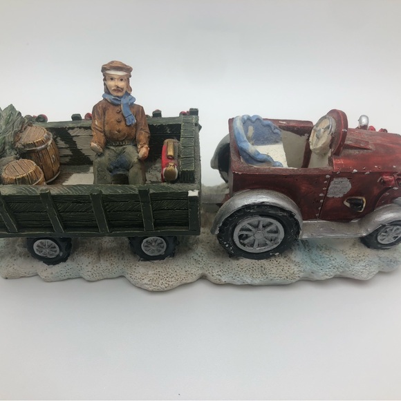 Vintage Christmas Hayride Tractor Figurine | Farm Decor | Removable Driver B37 - Picture 6 of 9